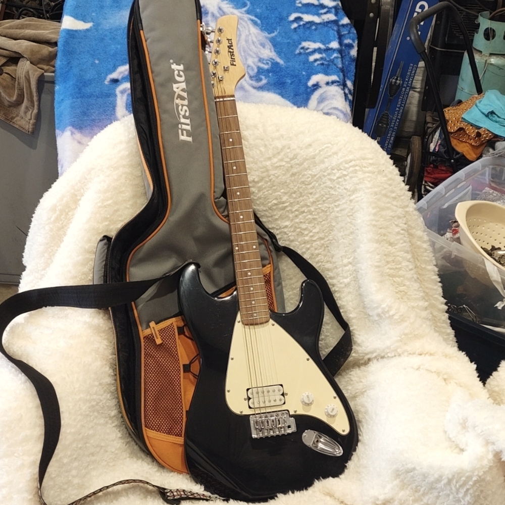 Electric Guitar (first act)